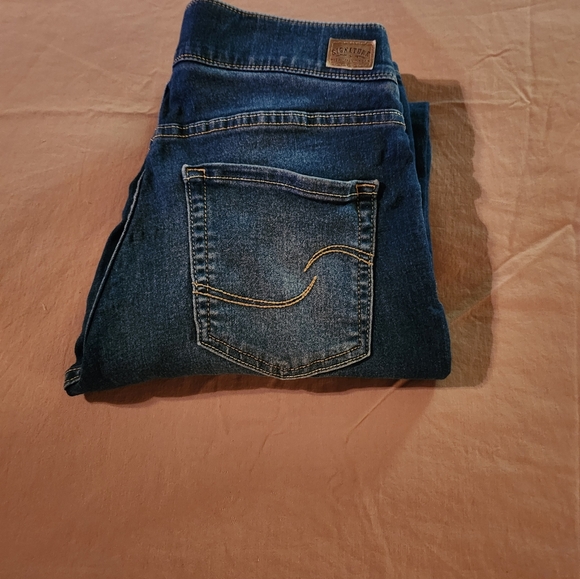 Levi's pull on skinny jeans - Picture 3 of 9